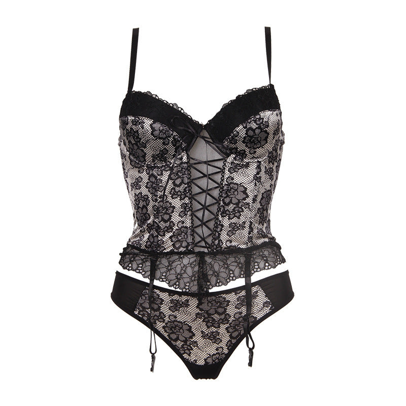 Retro One-Fit Lace Garter Set